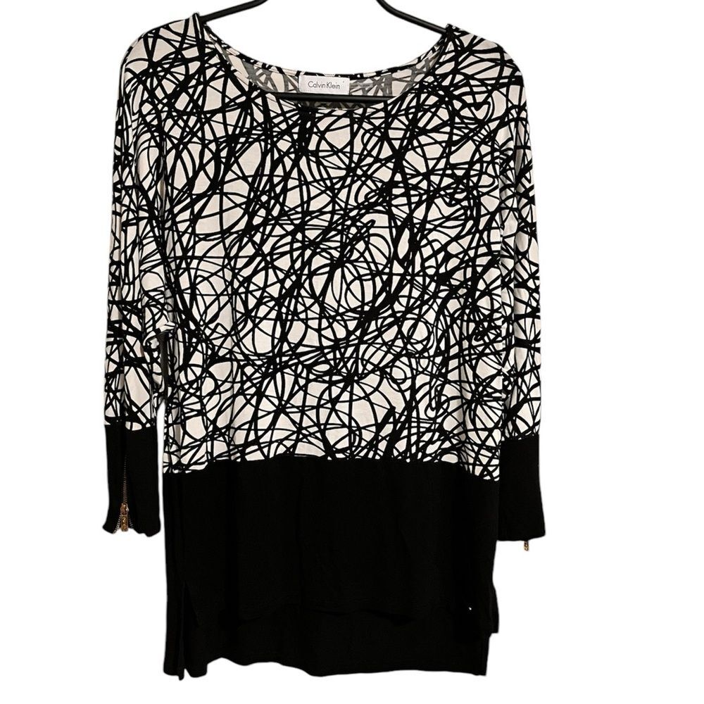 Calvin Klein XS blouse abstract design Preppy classy